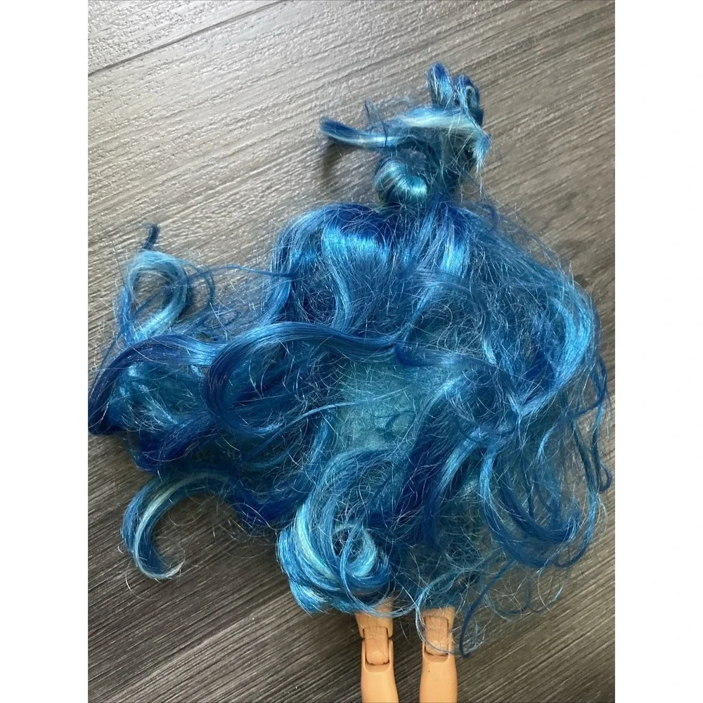 MGA Rainbow High Skyler Bradshaw Doll (No Hands)